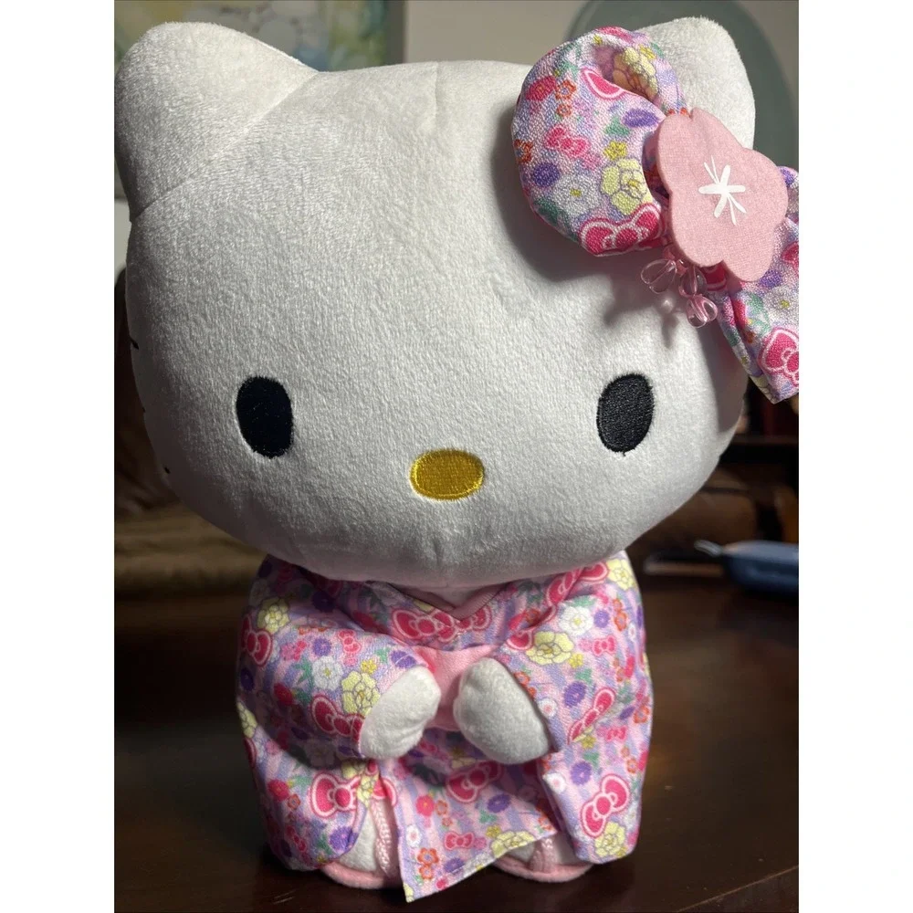 Hello Kitty Authentic Sanrio 2014 11